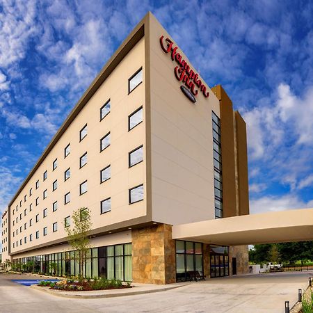 Hampton Inn Piedras Negras Bagian luar foto