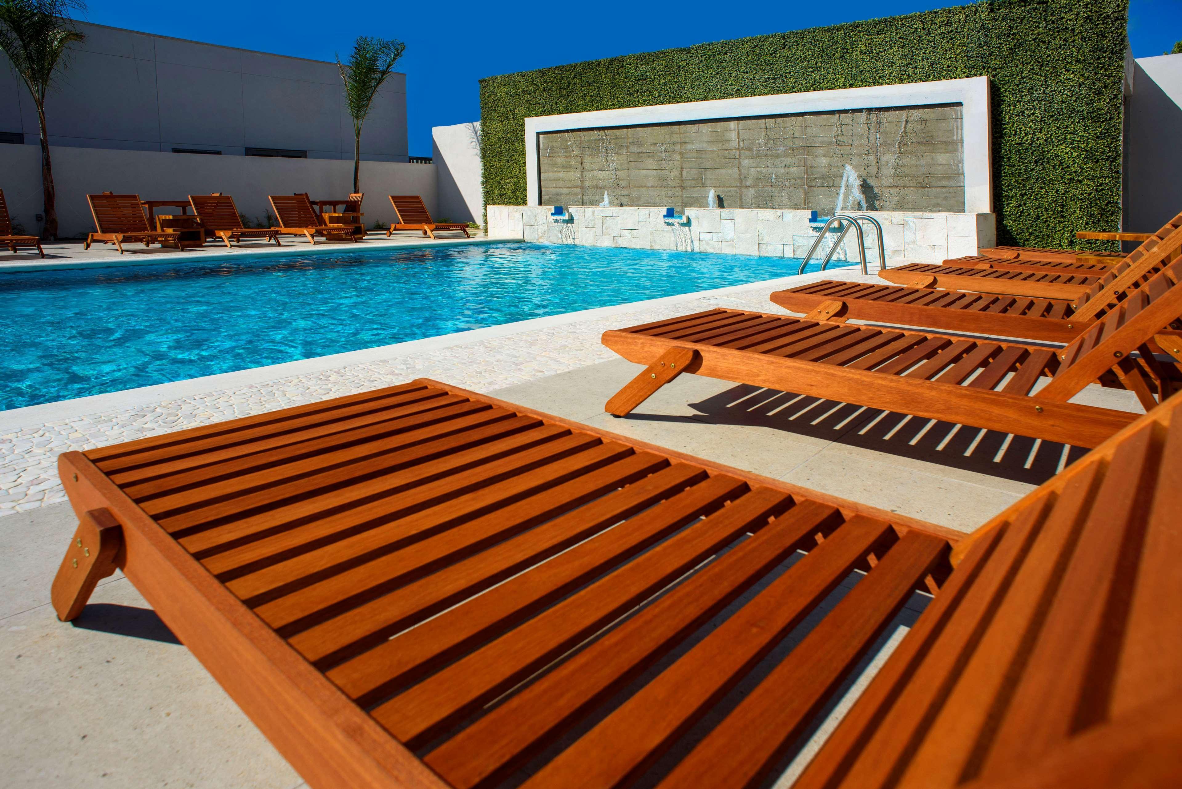 Hampton Inn Piedras Negras Bagian luar foto
