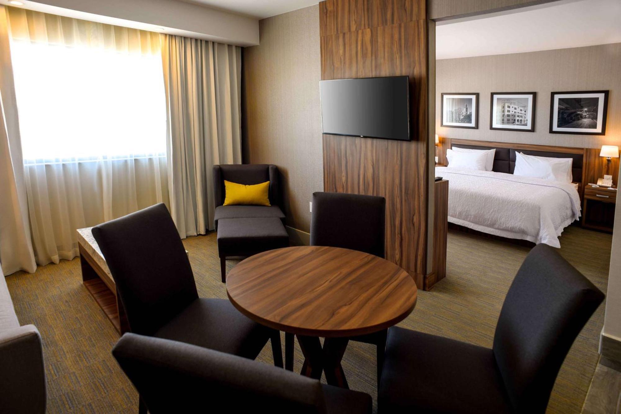 Hampton Inn Piedras Negras Bagian luar foto